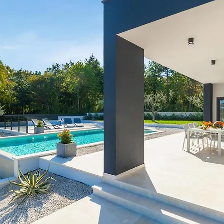 Ferienhaus Awesome In Barban